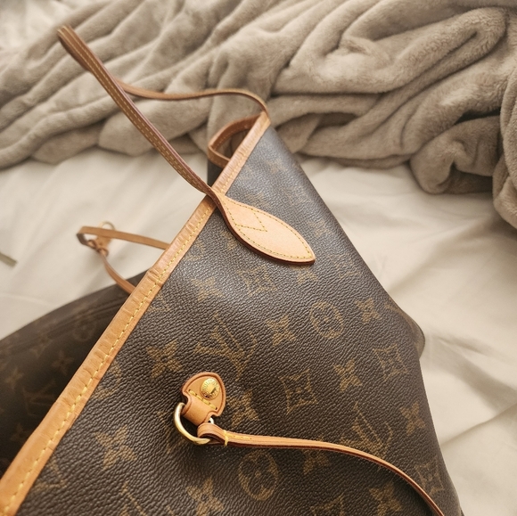 Luxe Large Louis Vuitton Neverfull - Picture 3 of 4
